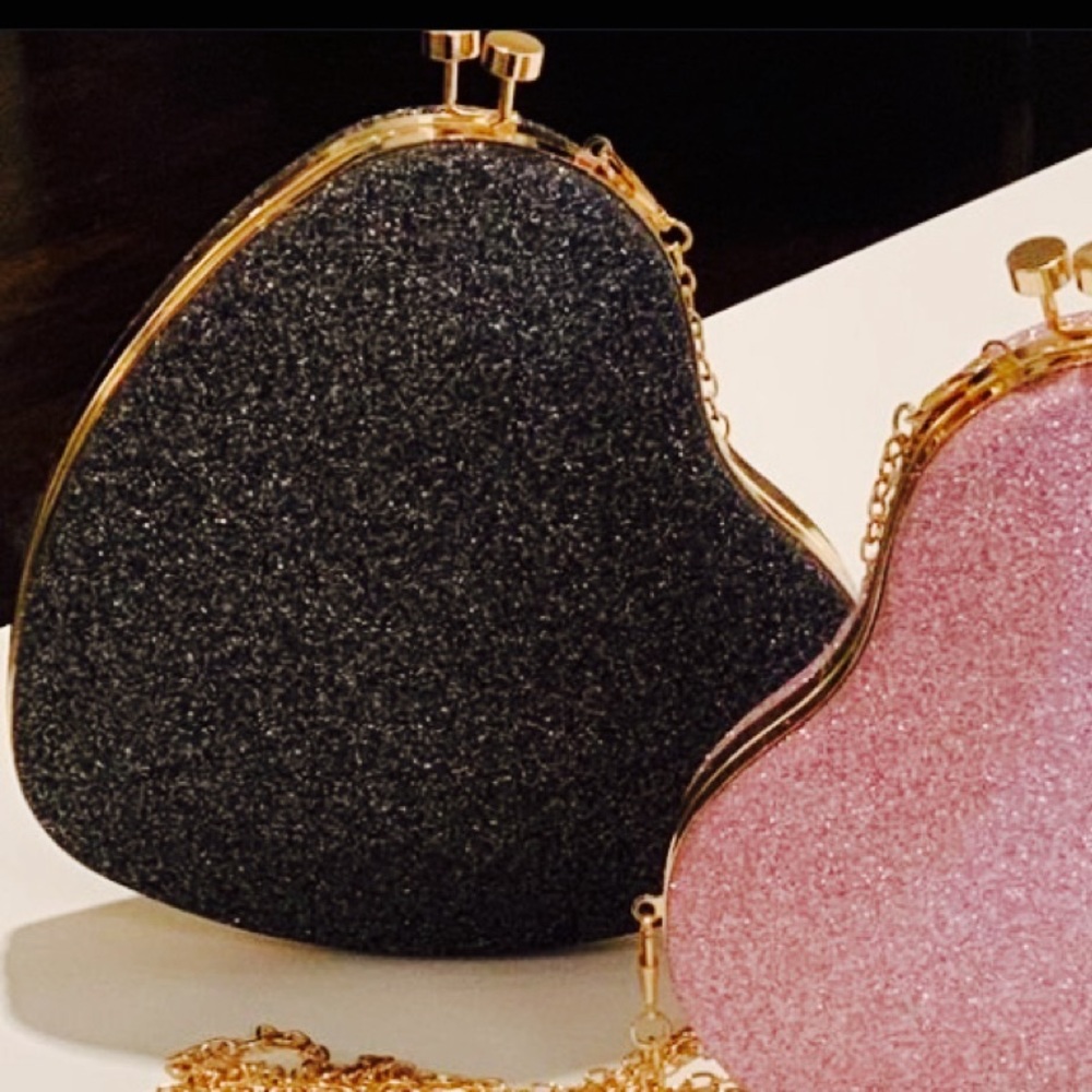Black Shimmer Heart Clutch